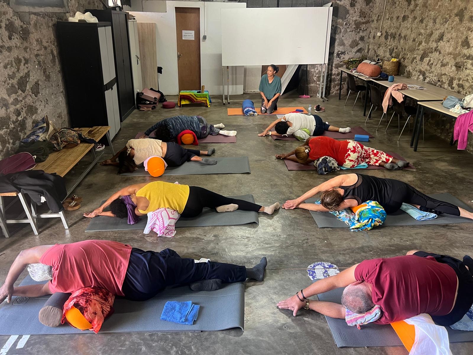 Séance collective de yin yoga